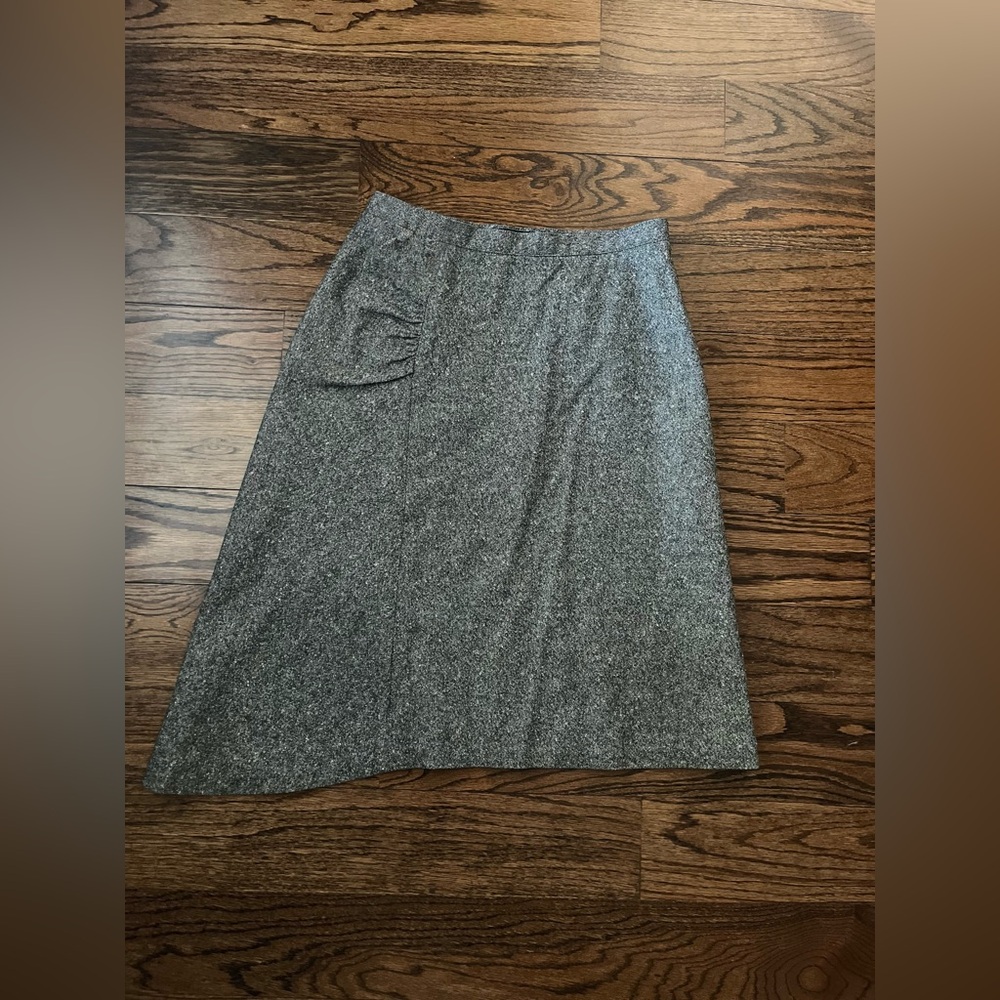 Banana Republic Heather Gray Tweed A-Line Asymmetrical Skirt with Side Zip